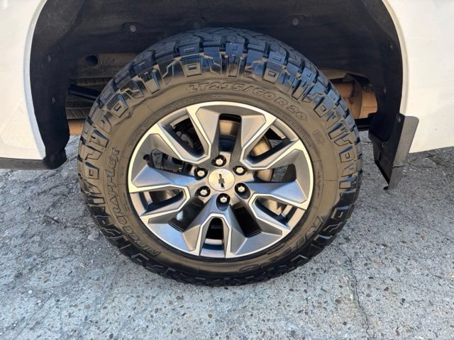 Used 2021 Chevrolet Silverado 1500 RST w/ Texas Edition Plus AWD/4WD image 9