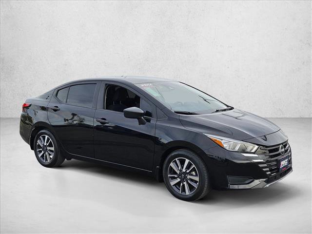 Used 2023 Nissan Versa S w/ S Plus Package image 3