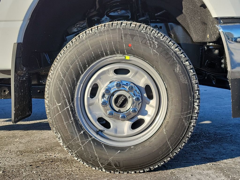 New 2026 Ford F250 XL w/ FX4 Off-Road Package image 9