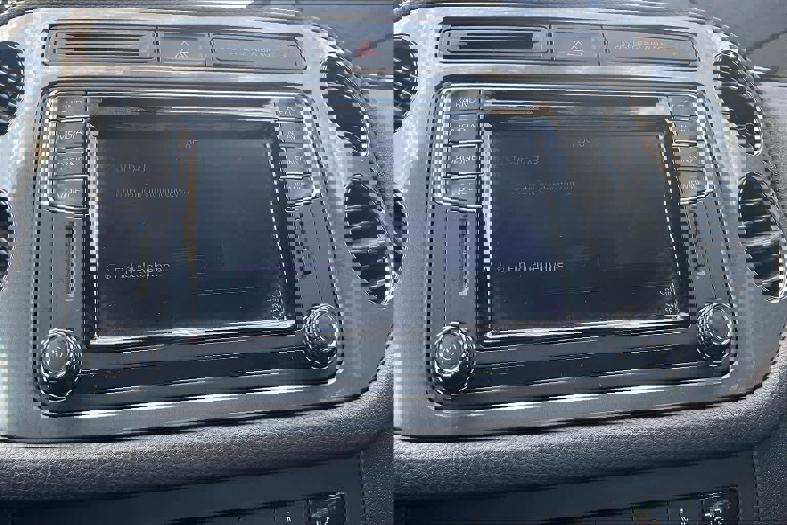 Used 2016 Volkswagen Tiguan SEL image 37