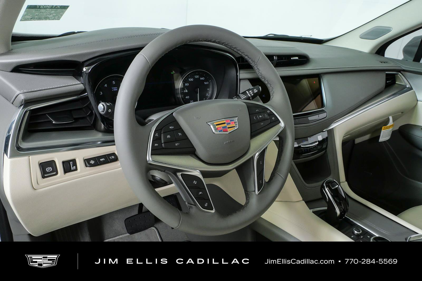 New 2026 Cadillac XT5 Premium Luxury w/ Driver Assist Package FWD image 4