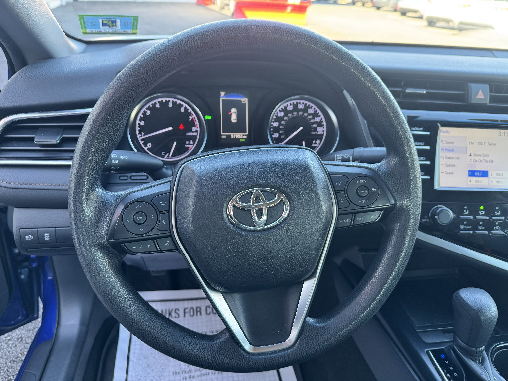 Used 2018 Toyota Camry LE w/ Convenience Package FWD image 13