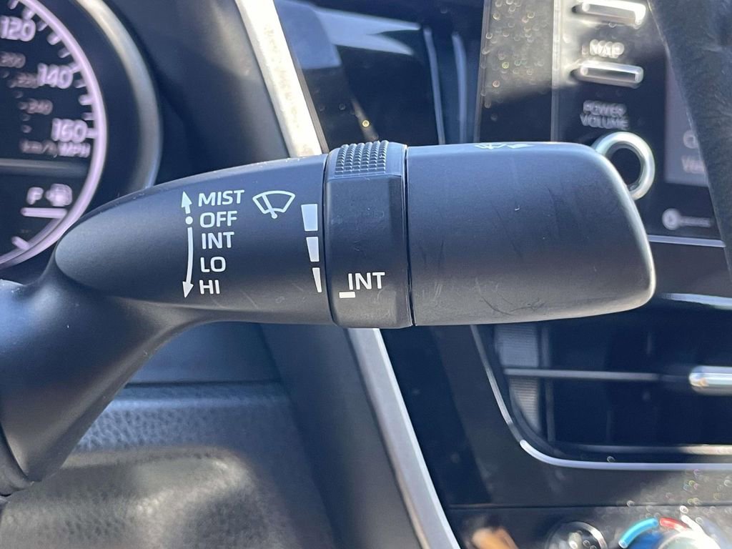 Used 2024 Toyota Camry SE image 23