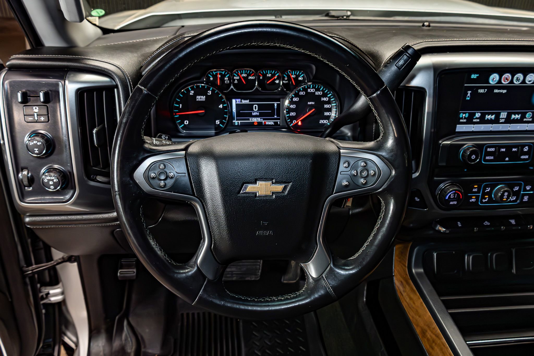 Used 2017 Chevrolet Silverado 2500 LTZ image 15