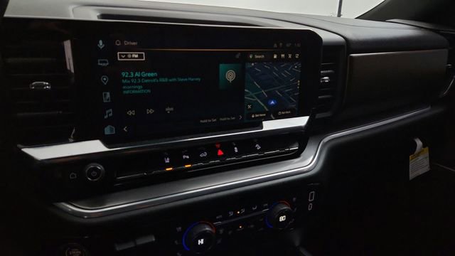 Used 2025 Chevrolet Silverado 2500 High Country w/ Midnight Edition image 15