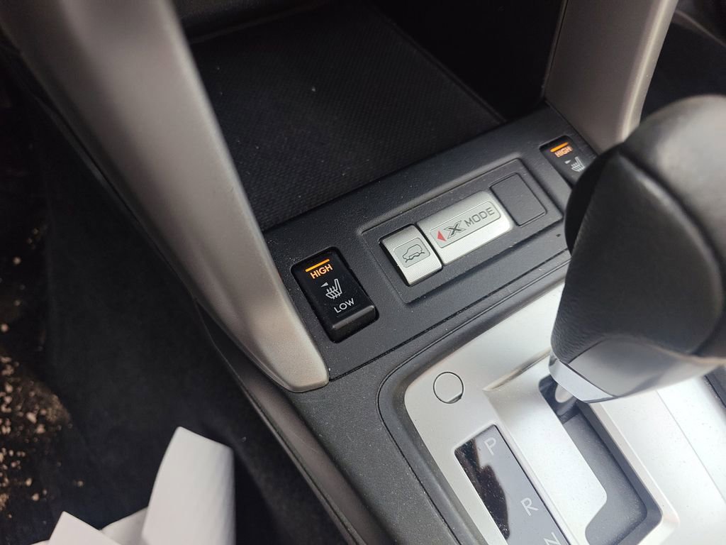 Used 2015 Subaru Forester 2.5i Limited image 9