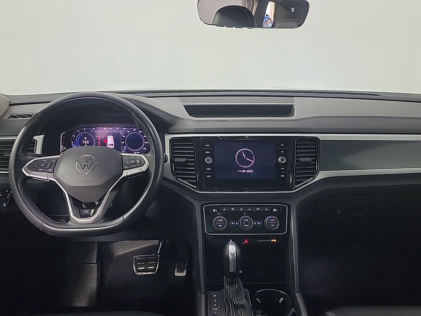 Used 2022 Volkswagen Atlas SEL R-Line image 21