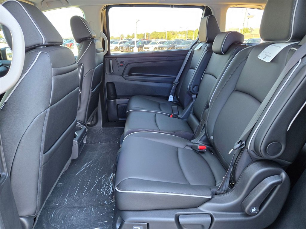 New 2026 Honda Odyssey Touring image 16