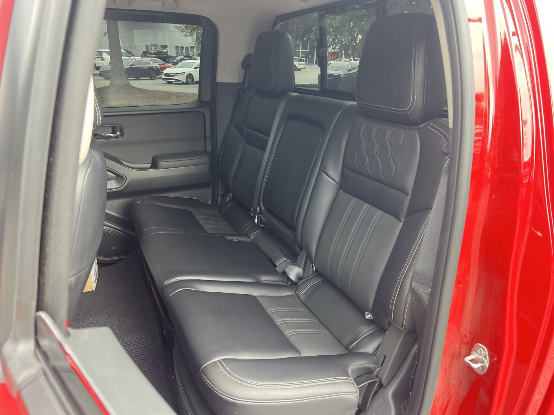 Certified 2024 Nissan Frontier SL AWD/4WD image 16