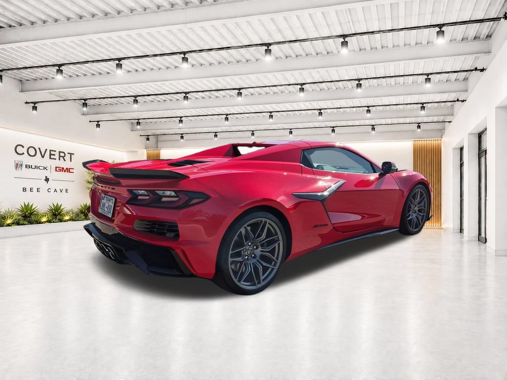 Used 2024 Chevrolet Corvette Z06 RWD image 13