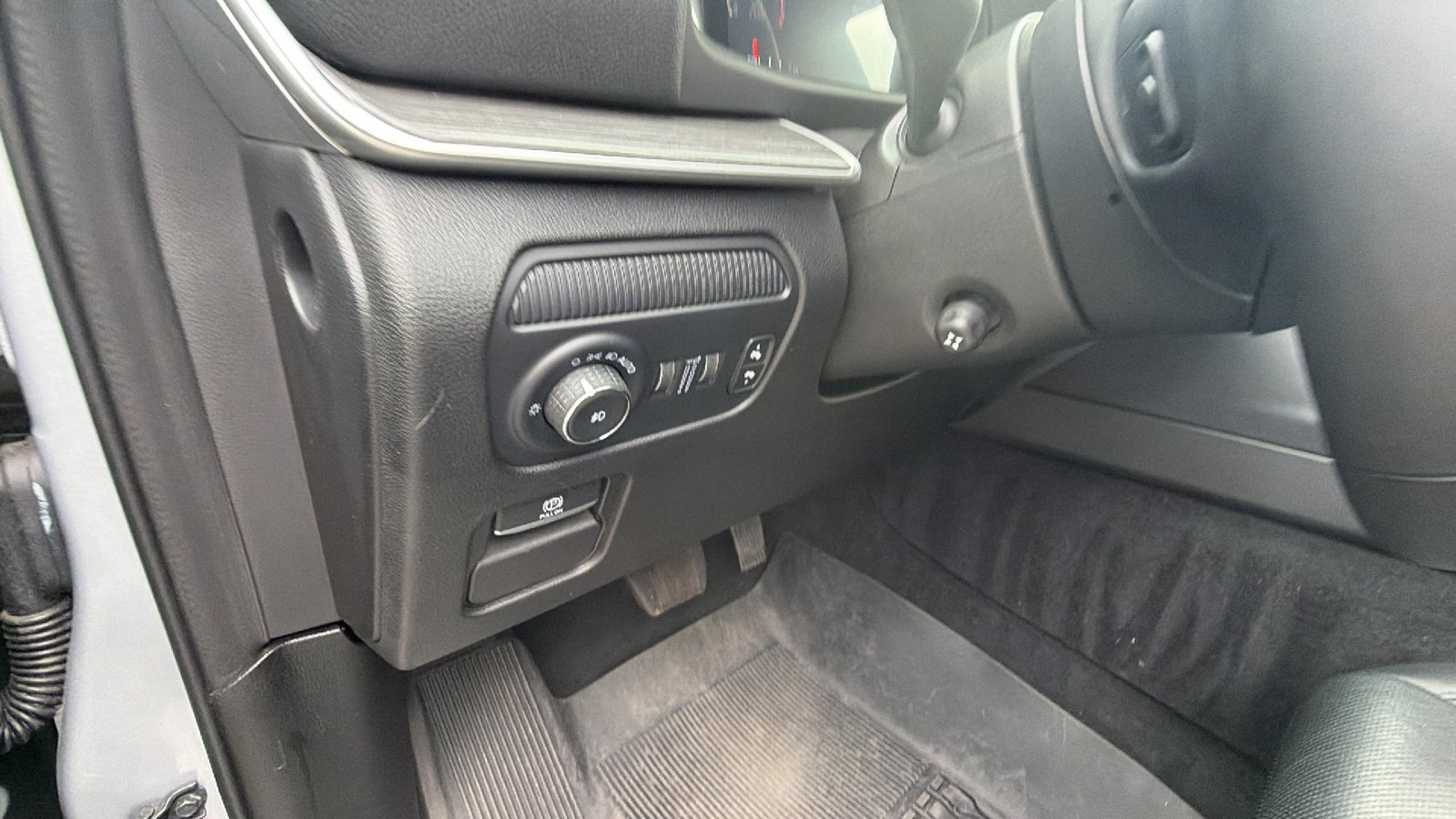 Used 2024 Jeep Wagoneer Series III w/ Premium Group I image 28