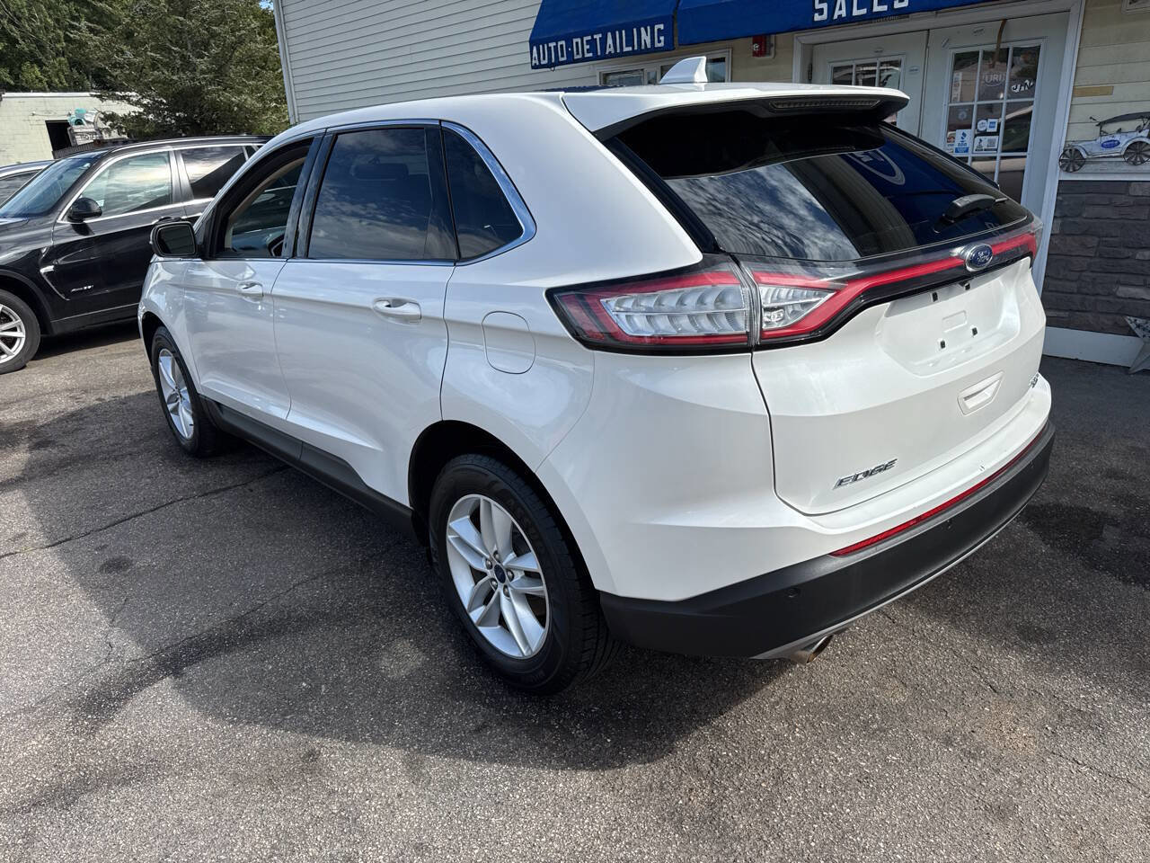 Used 2015 Ford Edge SEL w/ Equipment Group 201A image 15