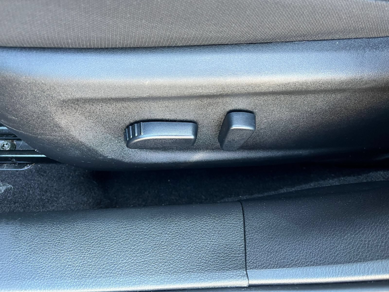 Used 2025 Nissan Altima 2.5 SV FWD image 18