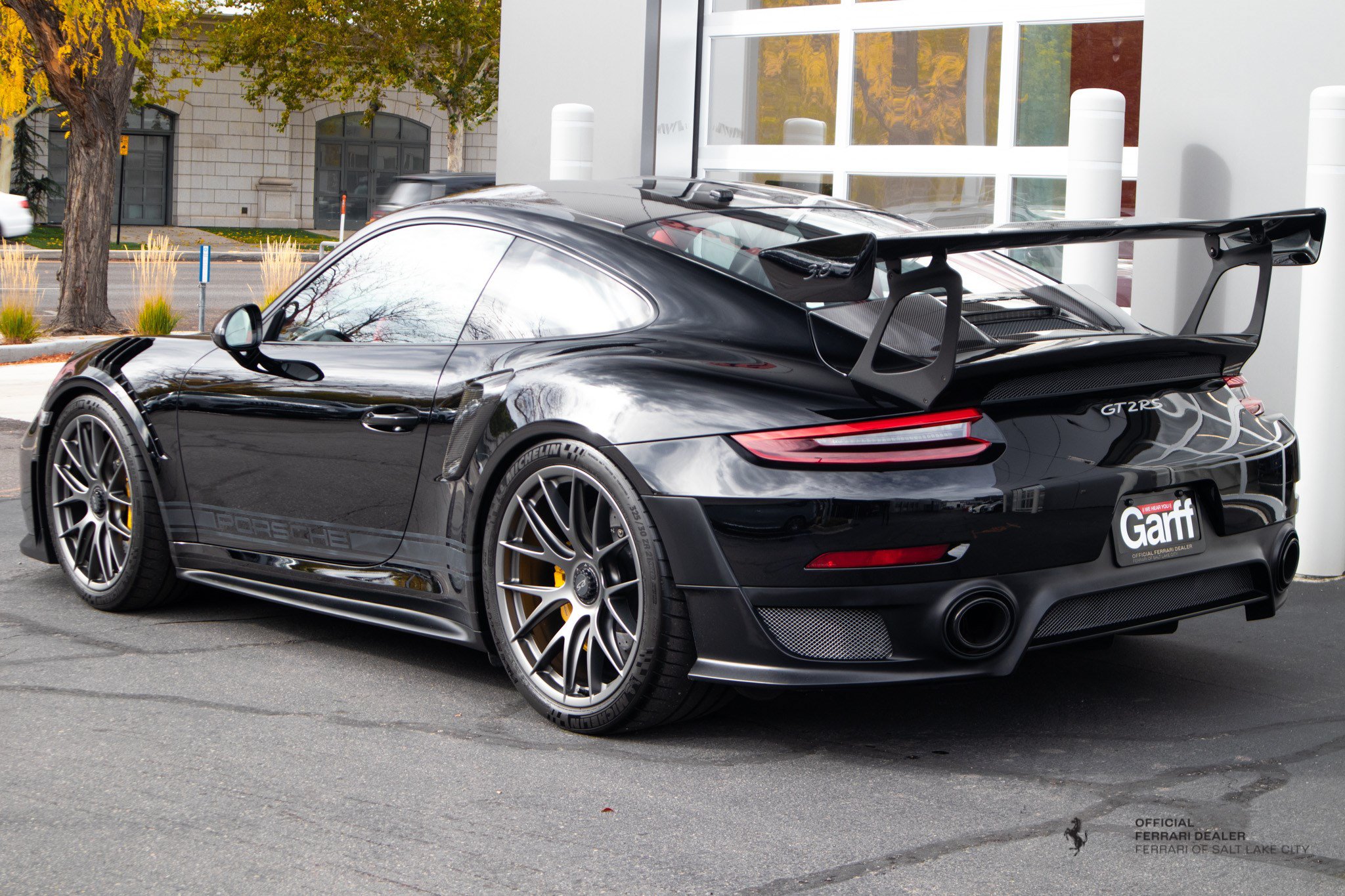 Used 2018 Porsche 911 GT2 RS RWD image 3
