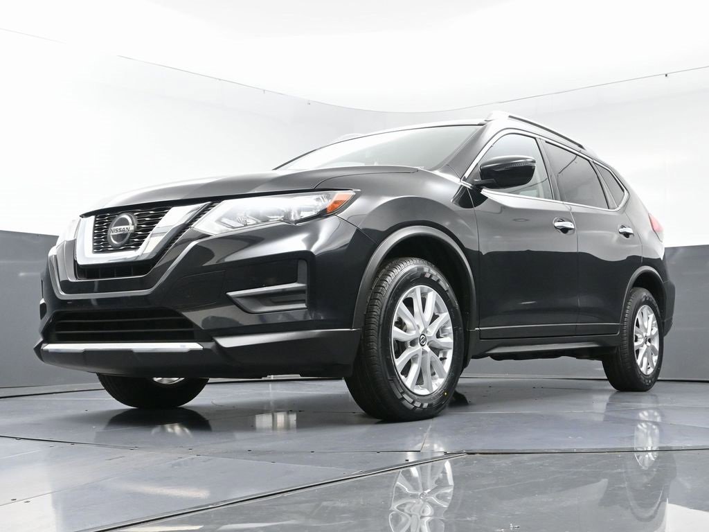 Used 2020 Nissan Rogue SV image 49