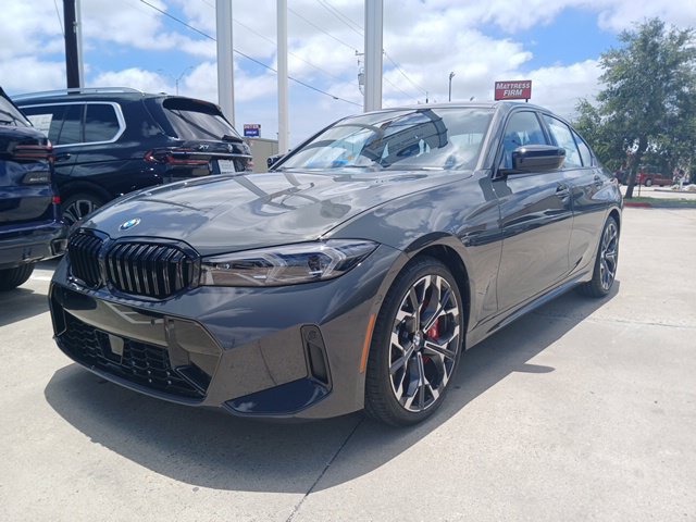 New 2026 BMW 330i Sedan w/ M Sport Package RWD image 3