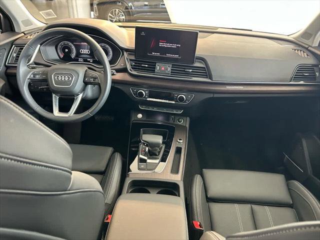Certified 2025 Audi Q5 2.0T Premium Plus image 17