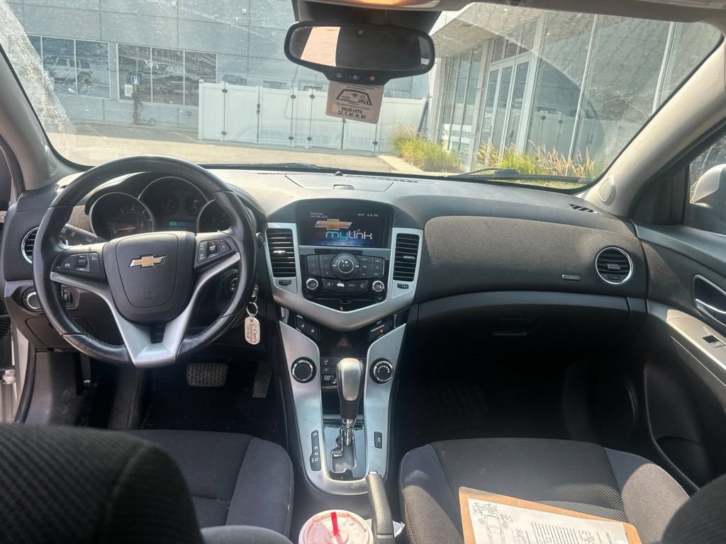 Used 2014 Chevrolet Cruze LT FWD image 13