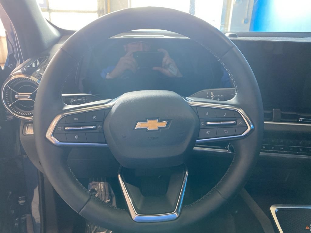 New 2026 Chevrolet Equinox LT w/ Convenience Package II AWD/4WD image 6