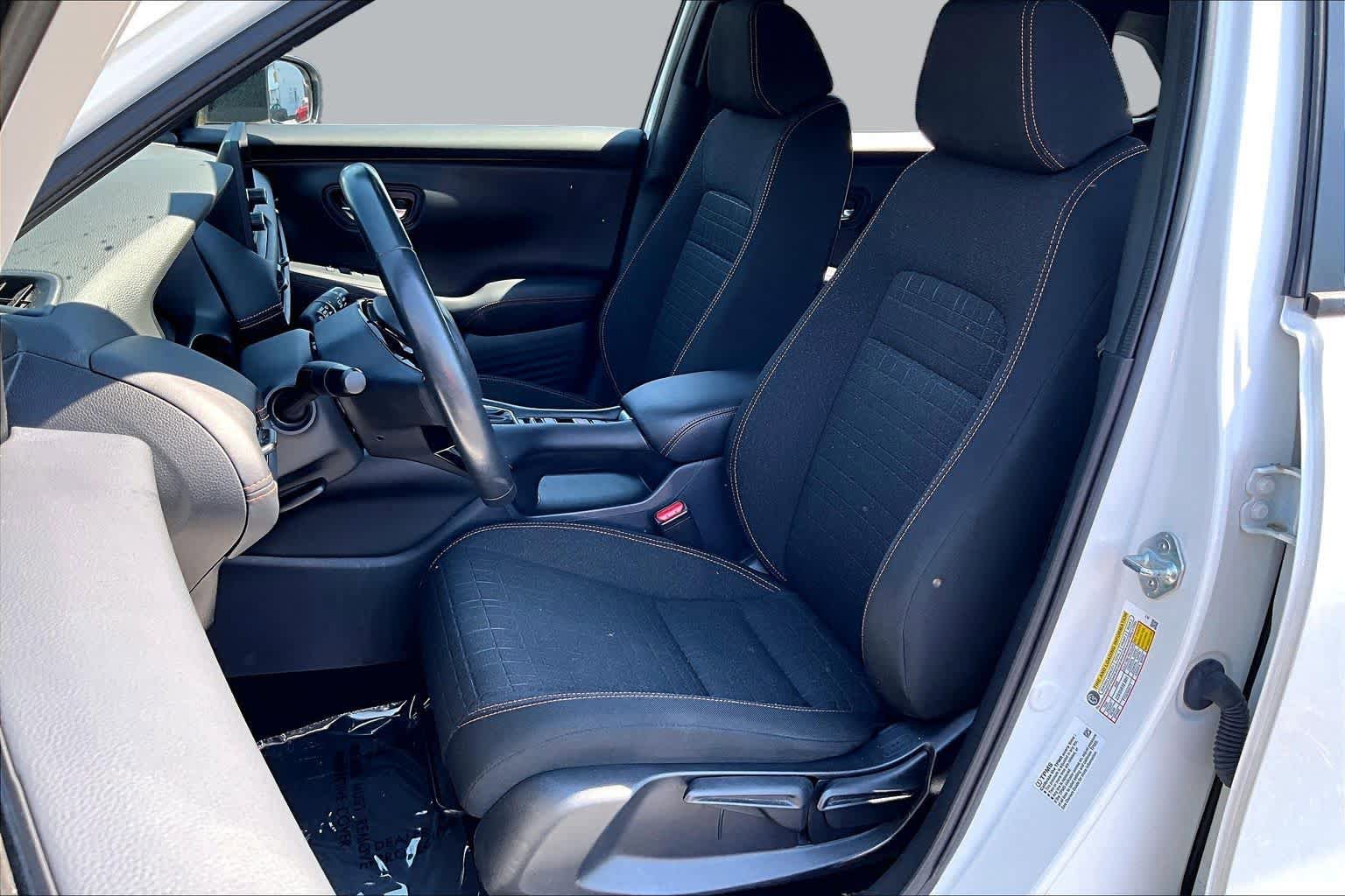 Used 2024 Honda HR-V Sport image 8