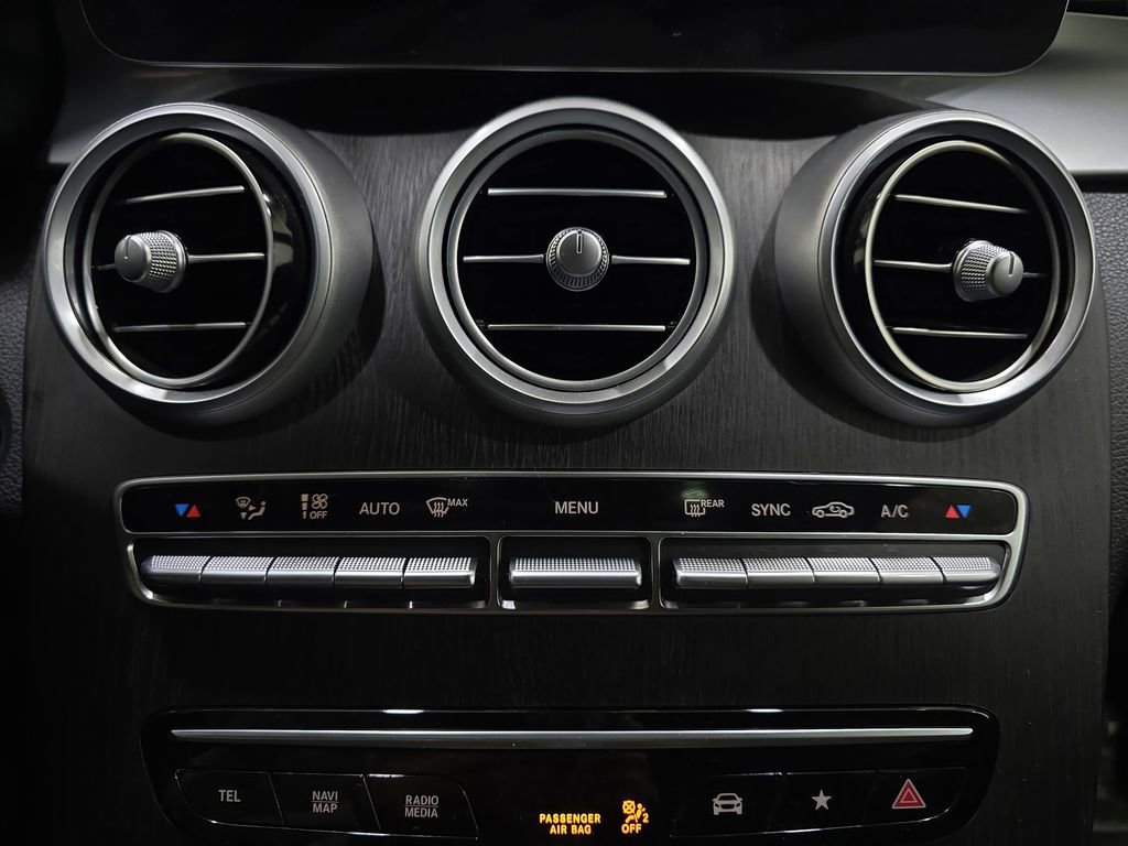 Used 2020 Mercedes-Benz GLC 300 4MATIC image 26