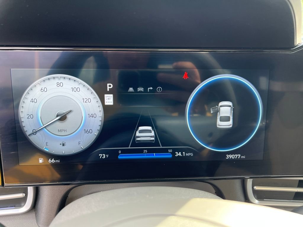 Used 2024 Hyundai Elantra SEL image 21