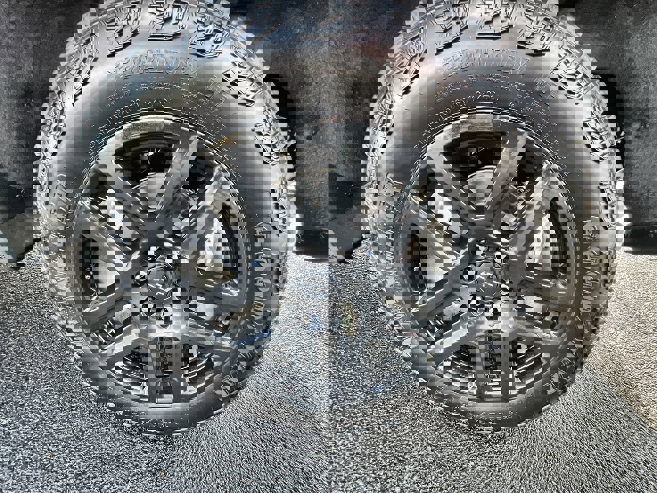 New 2026 Chevrolet Silverado 1500 Custom Trail Boss w/ LPO, Dark Essentials Package image 32