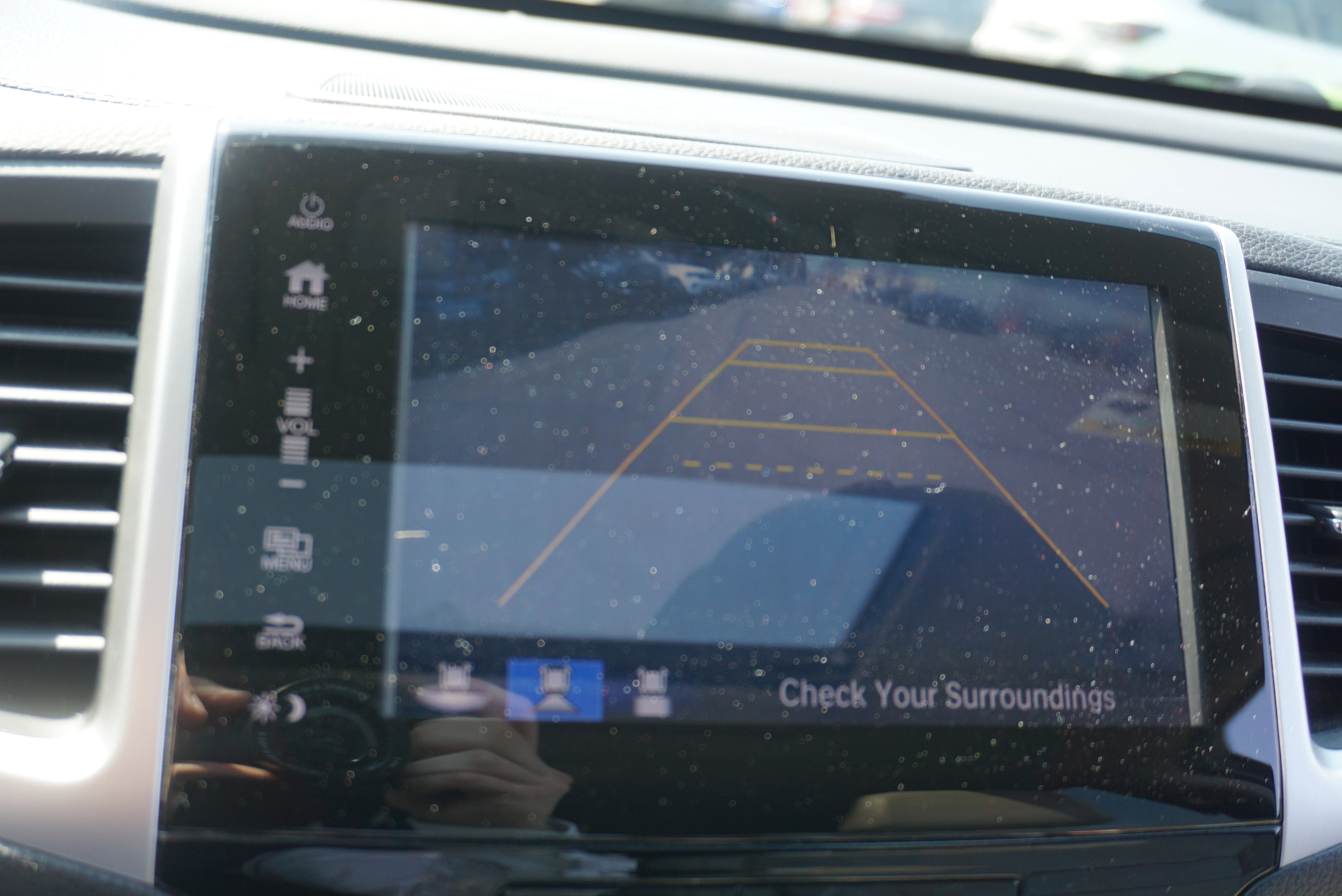 Used 2017 Honda Pilot Touring image 14