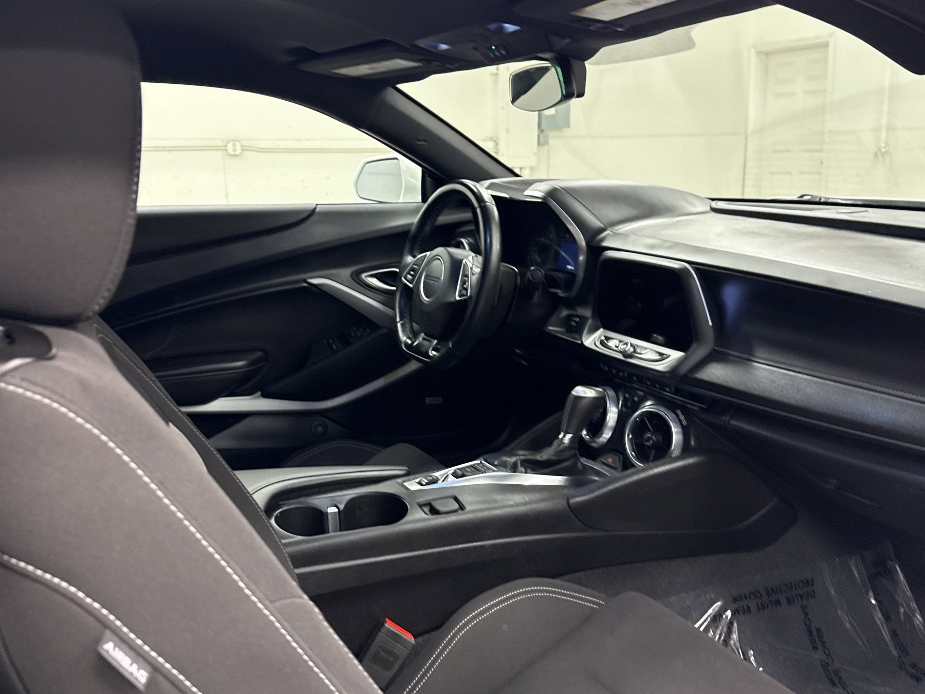 Used 2024 Chevrolet Camaro LT w/ Technology Package image 16