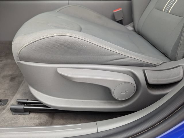 Used 2024 Hyundai Elantra SEL FWD image 21