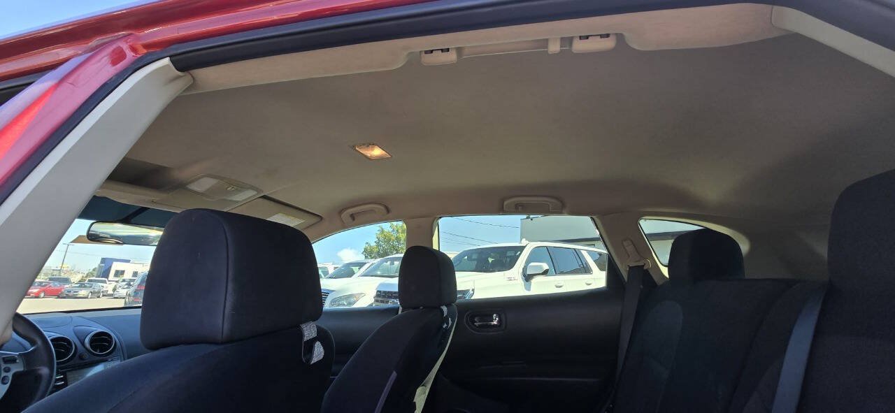 Used 2014 Nissan Rogue S w/ Convenience Package FWD image 15