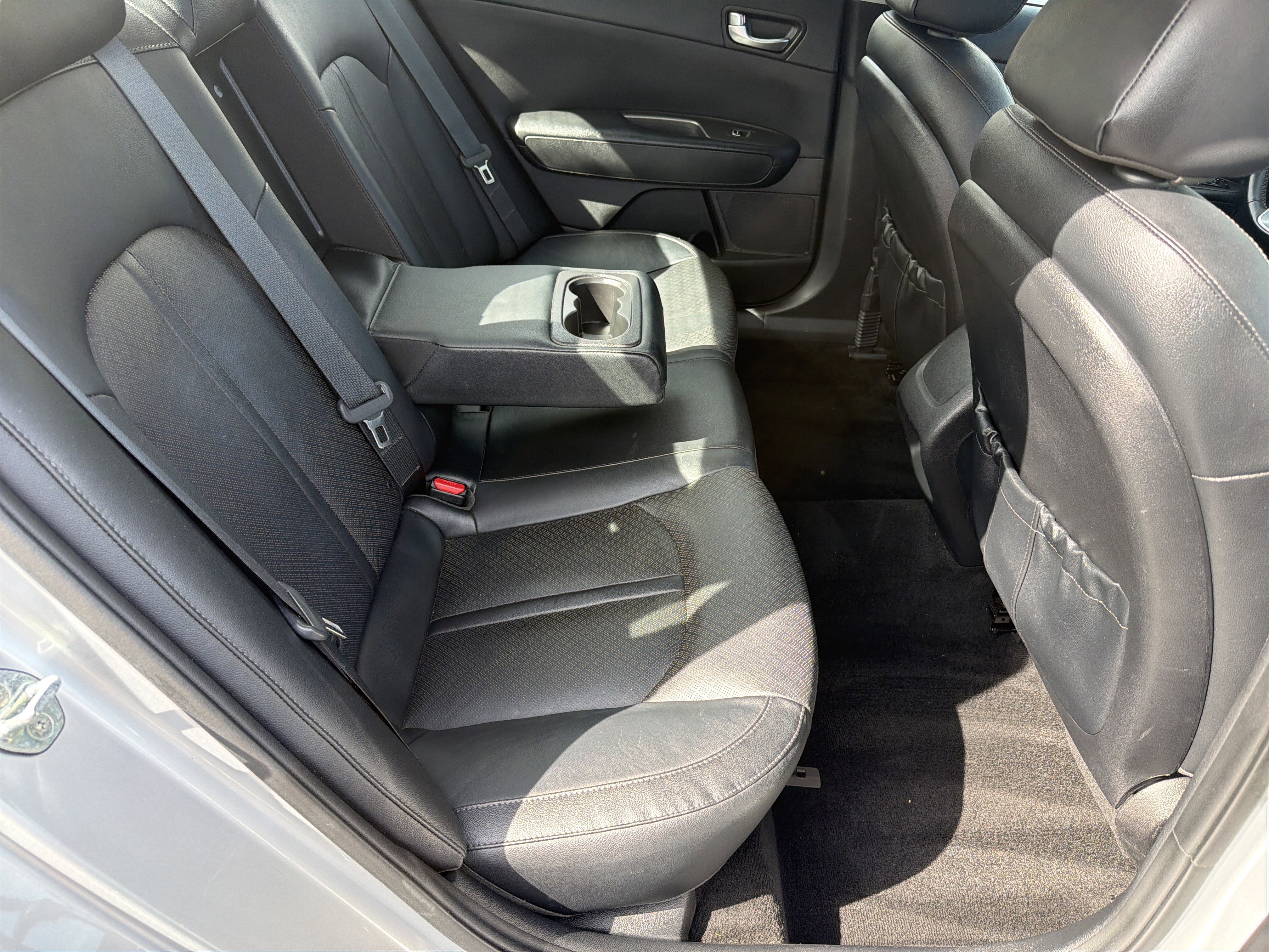 Used 2020 Kia Optima SE FWD image 13