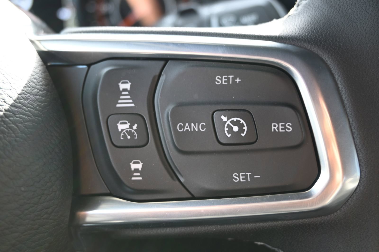 New 2025 Jeep Wrangler Unlimited Sahara AWD/4WD image 16