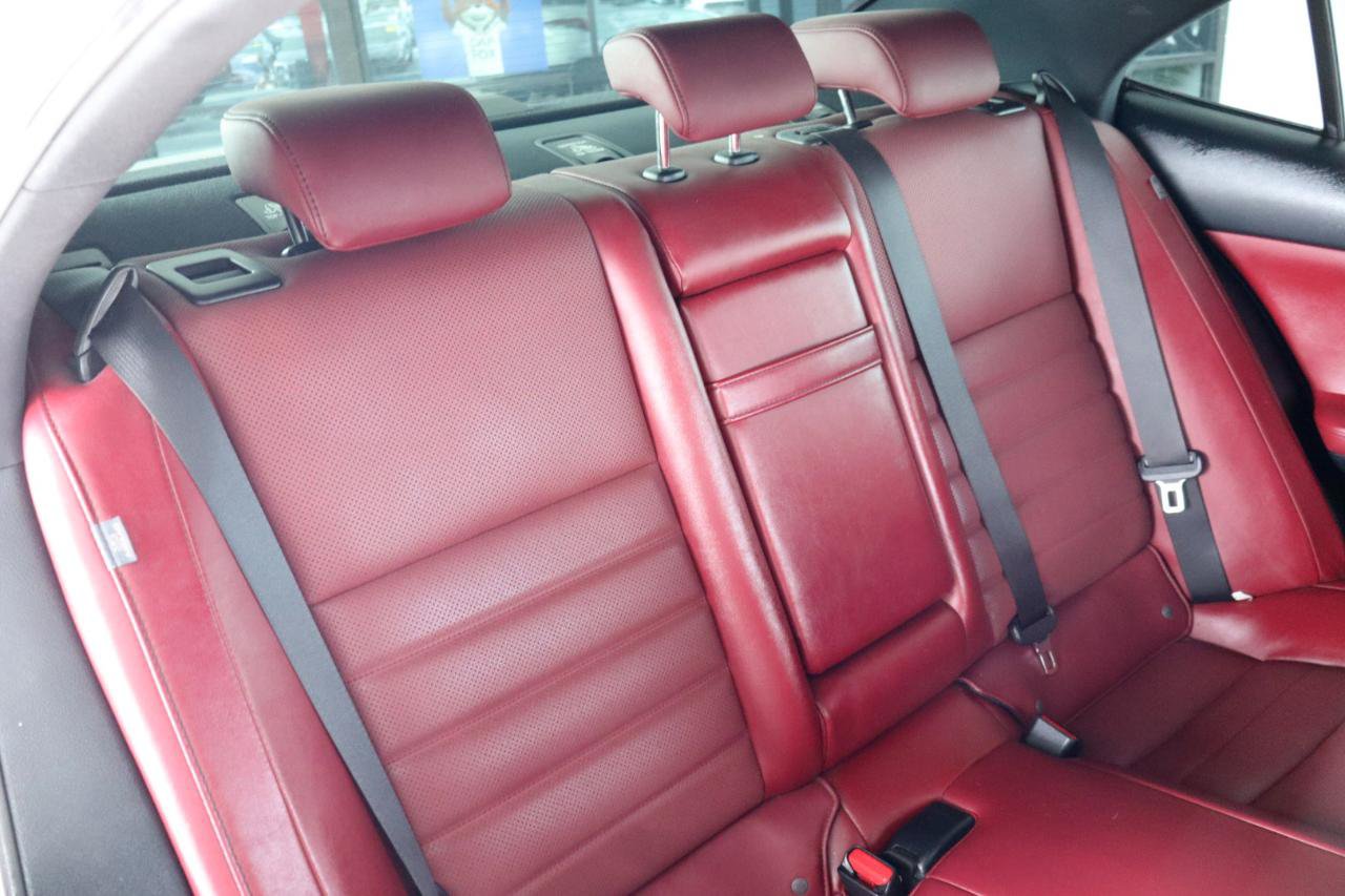 Used 2020 Lexus IS 300 F Sport w/ F Sport Package RWD image 36