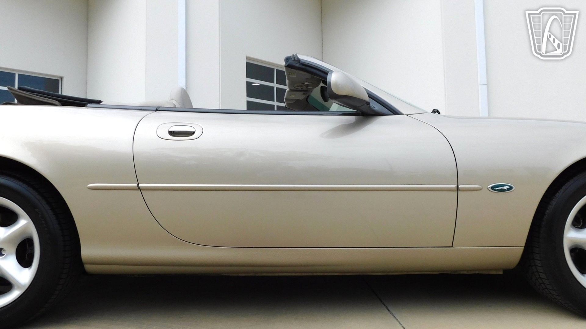 Used 2000 Jaguar XK8 Convertible RWD image 29