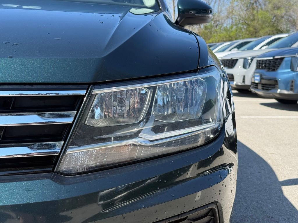 Used 2018 Volkswagen Tiguan S FWD image 3