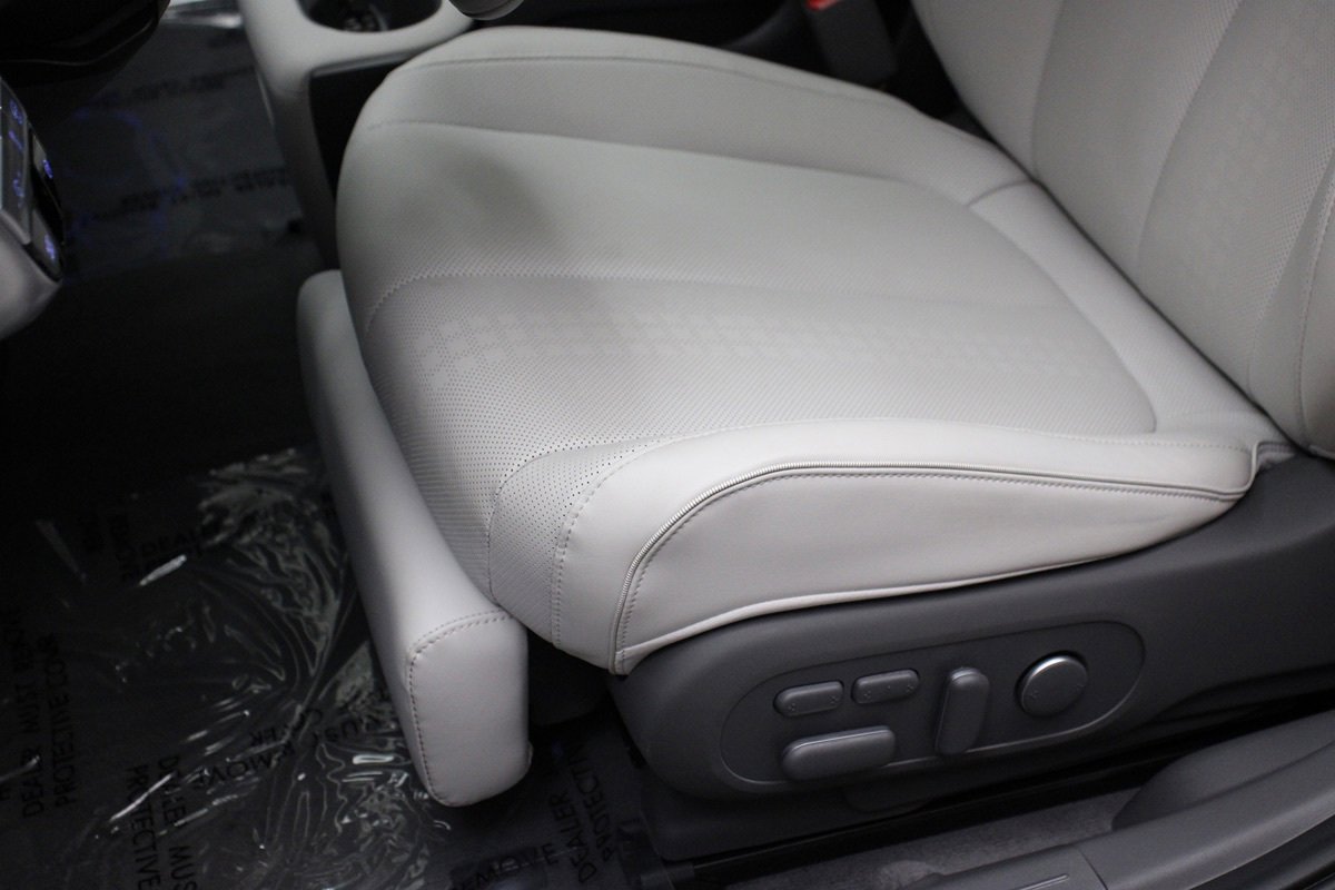 Used 2024 Hyundai Ioniq 5 Limited AWD/4WD image 28
