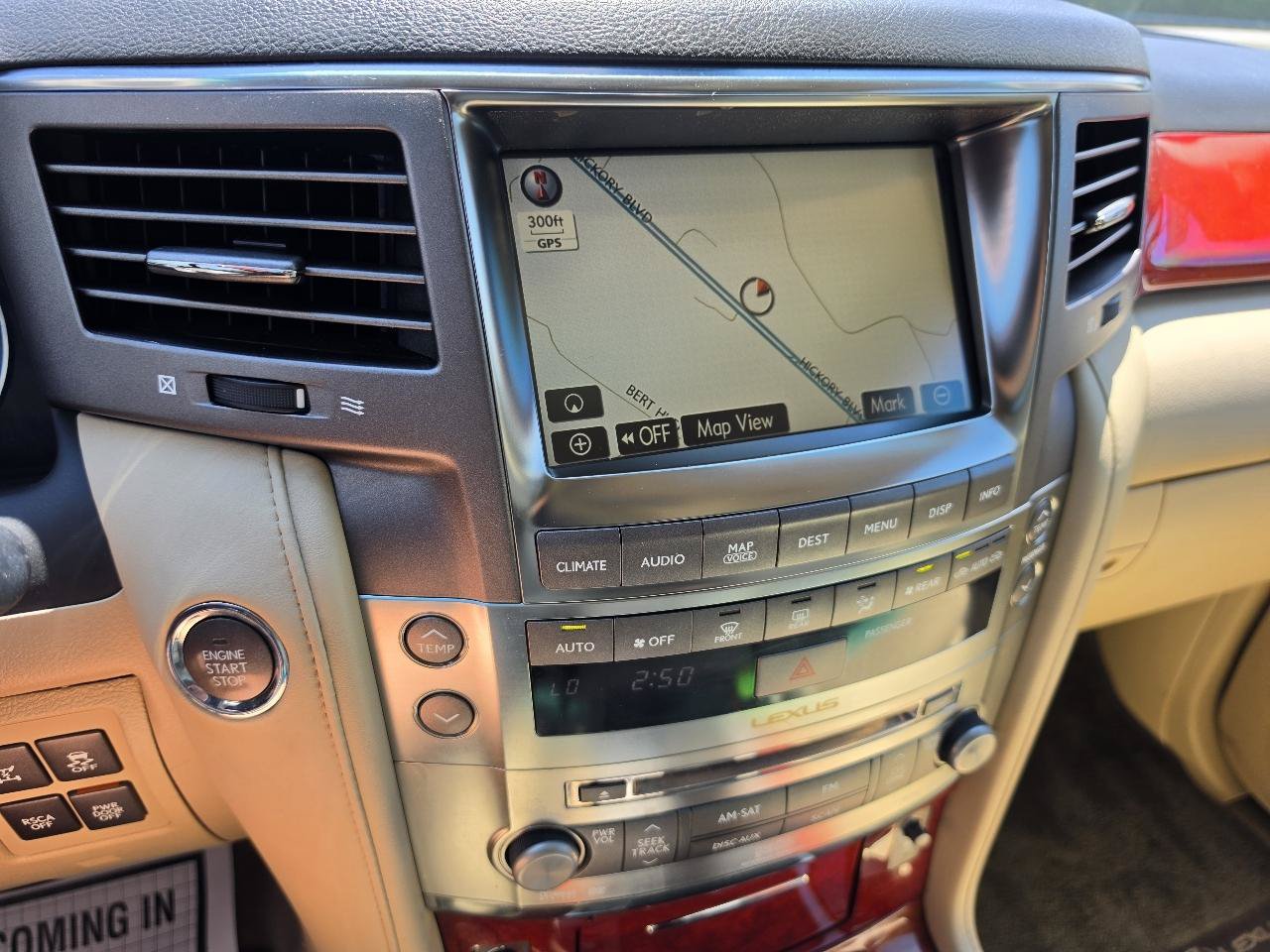 Used 2009 Lexus LX 570 4WD image 14