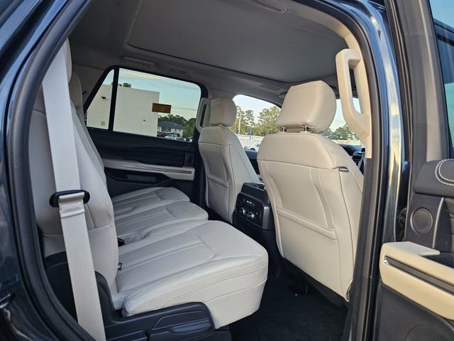Certified 2024 Ford Expedition Platinum image 28