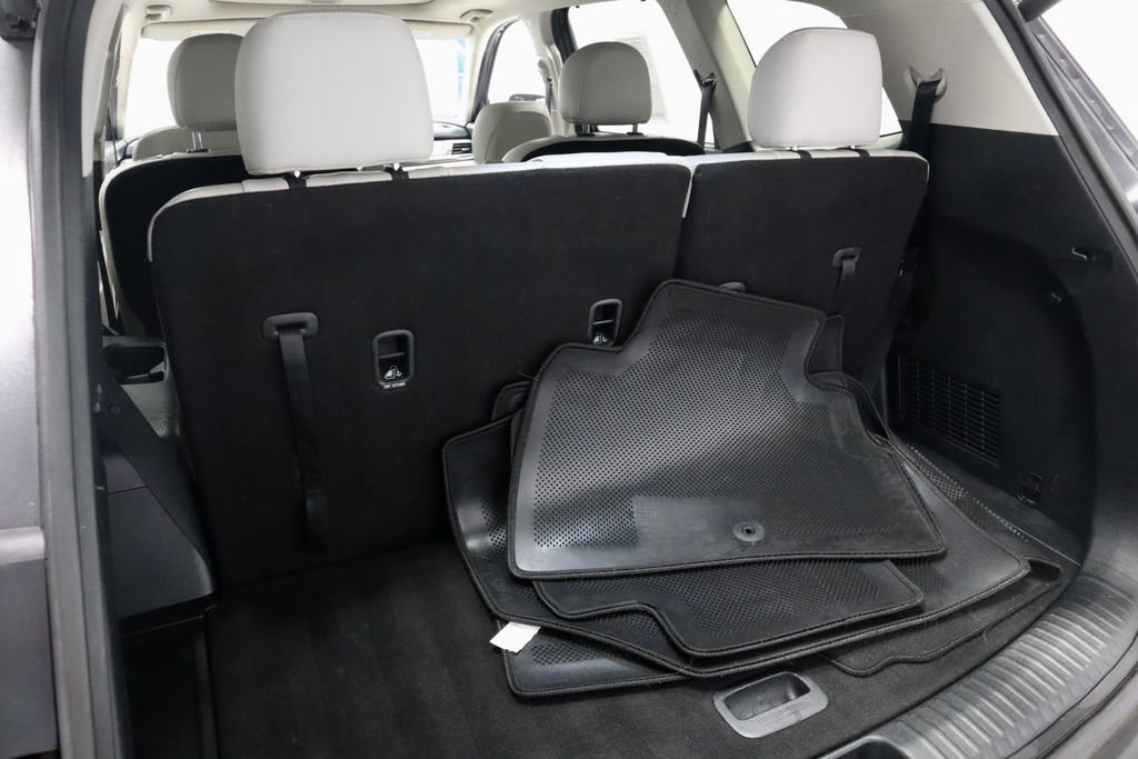 Used 2022 Kia Telluride EX w/ EX Premium Package image 16
