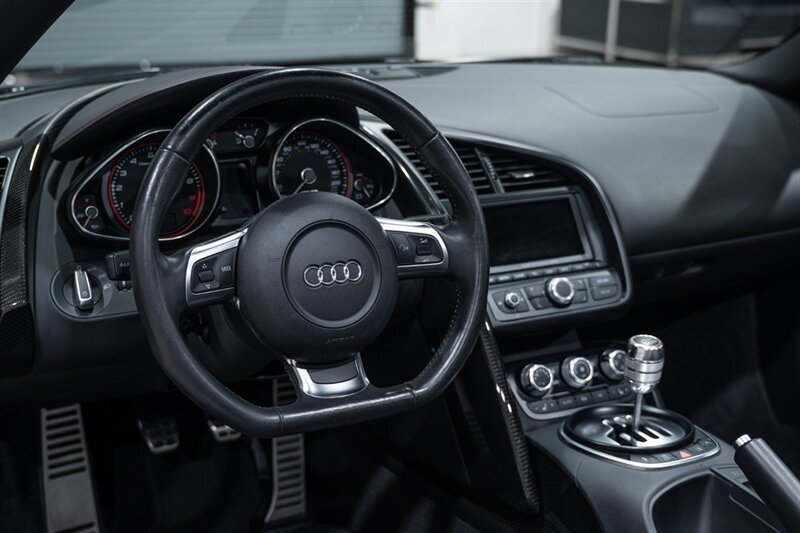 Used 2012 Audi R8 V10 AWD/4WD image 46