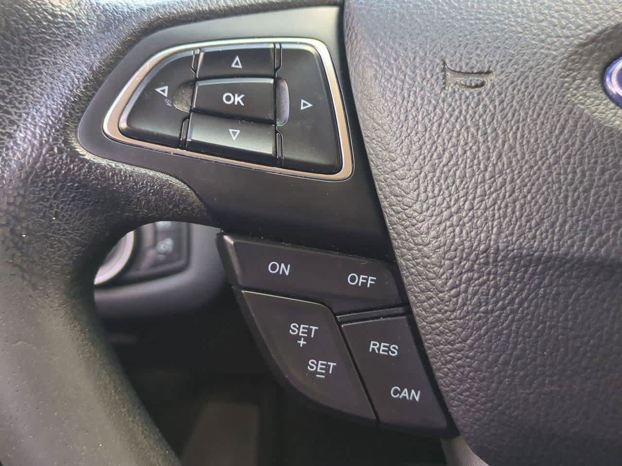 Used 2017 Ford Escape SE AWD/4WD image 22