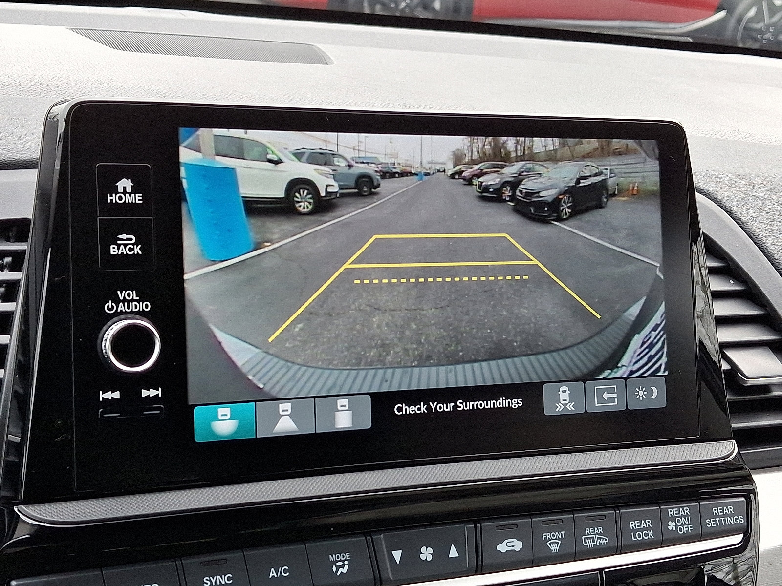 Certified 2025 Honda Odyssey Touring image 17