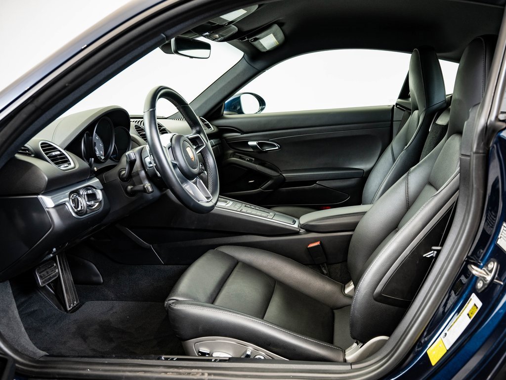 Used 2019 Porsche 718 Cayman S image 5