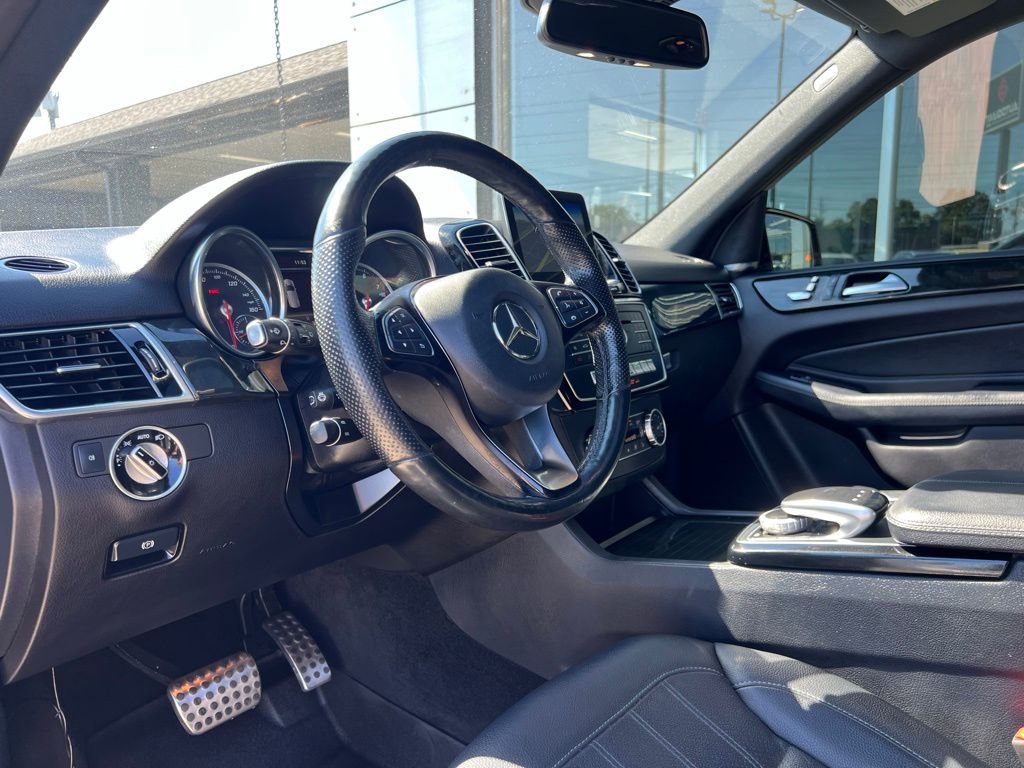Used 2019 Mercedes-Benz GLE 400 4MATIC image 32