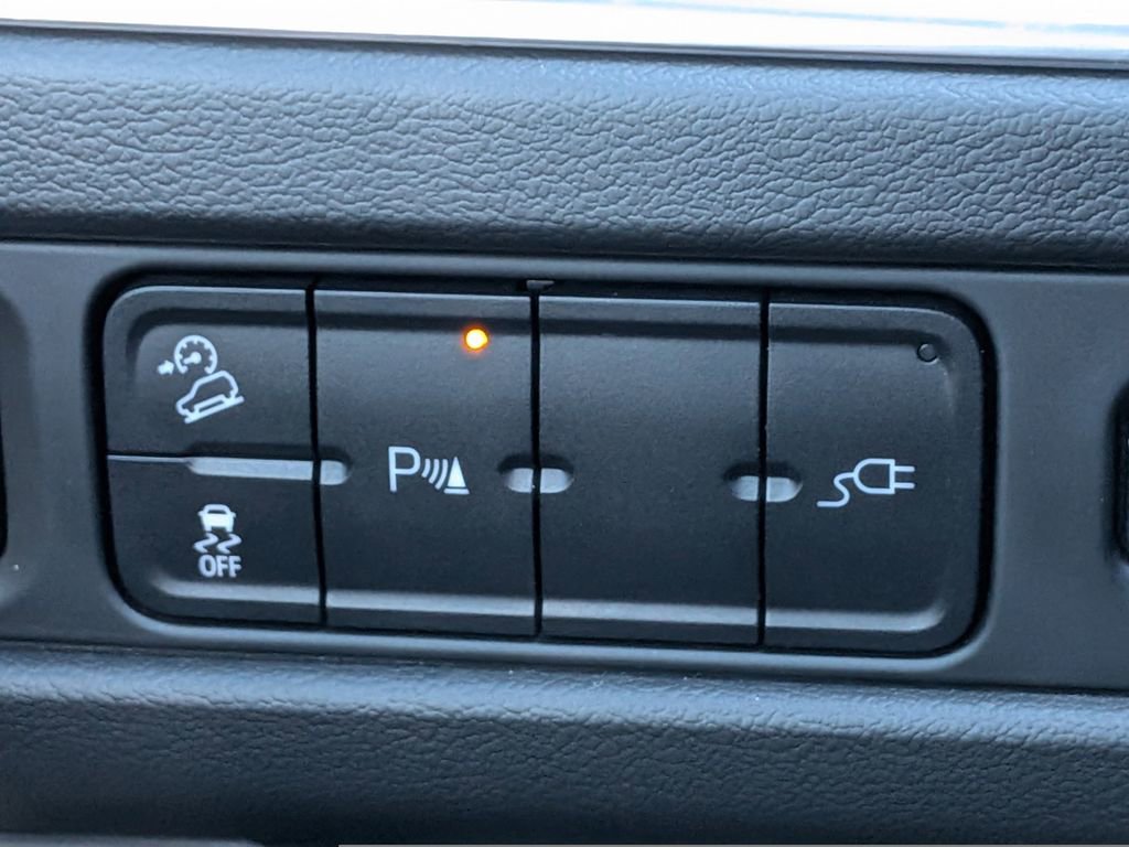 Used 2021 Chevrolet Tahoe Z71 w/ Rear Media and Nav Package image 26