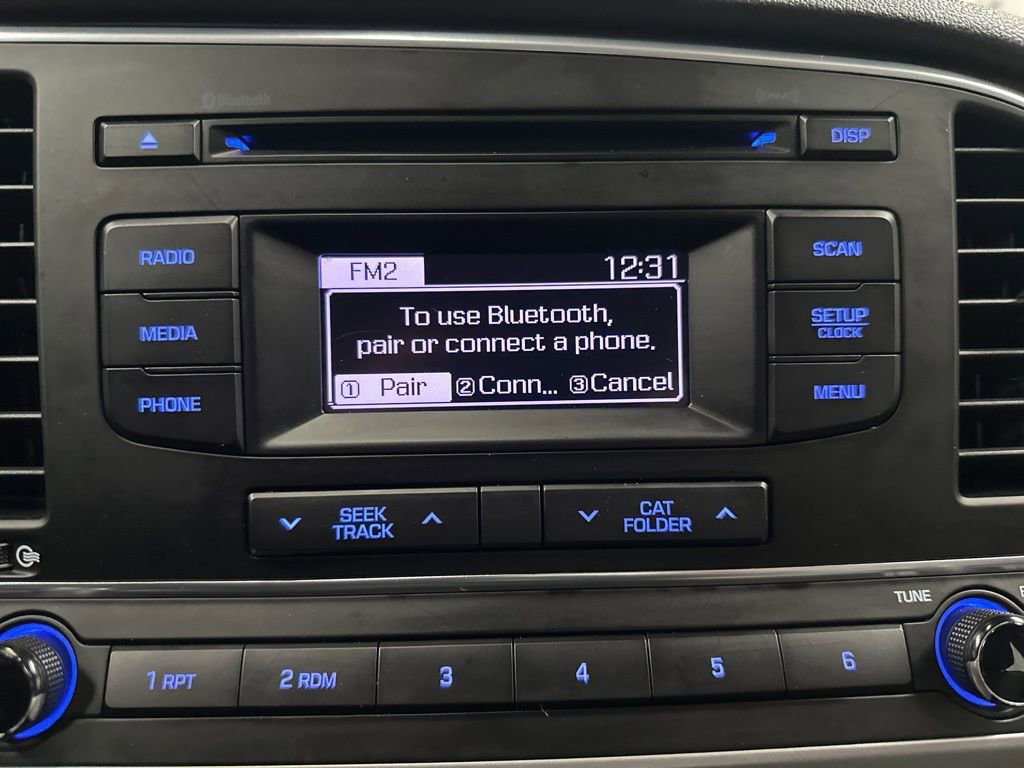 Used 2017 Hyundai Elantra SE image 28