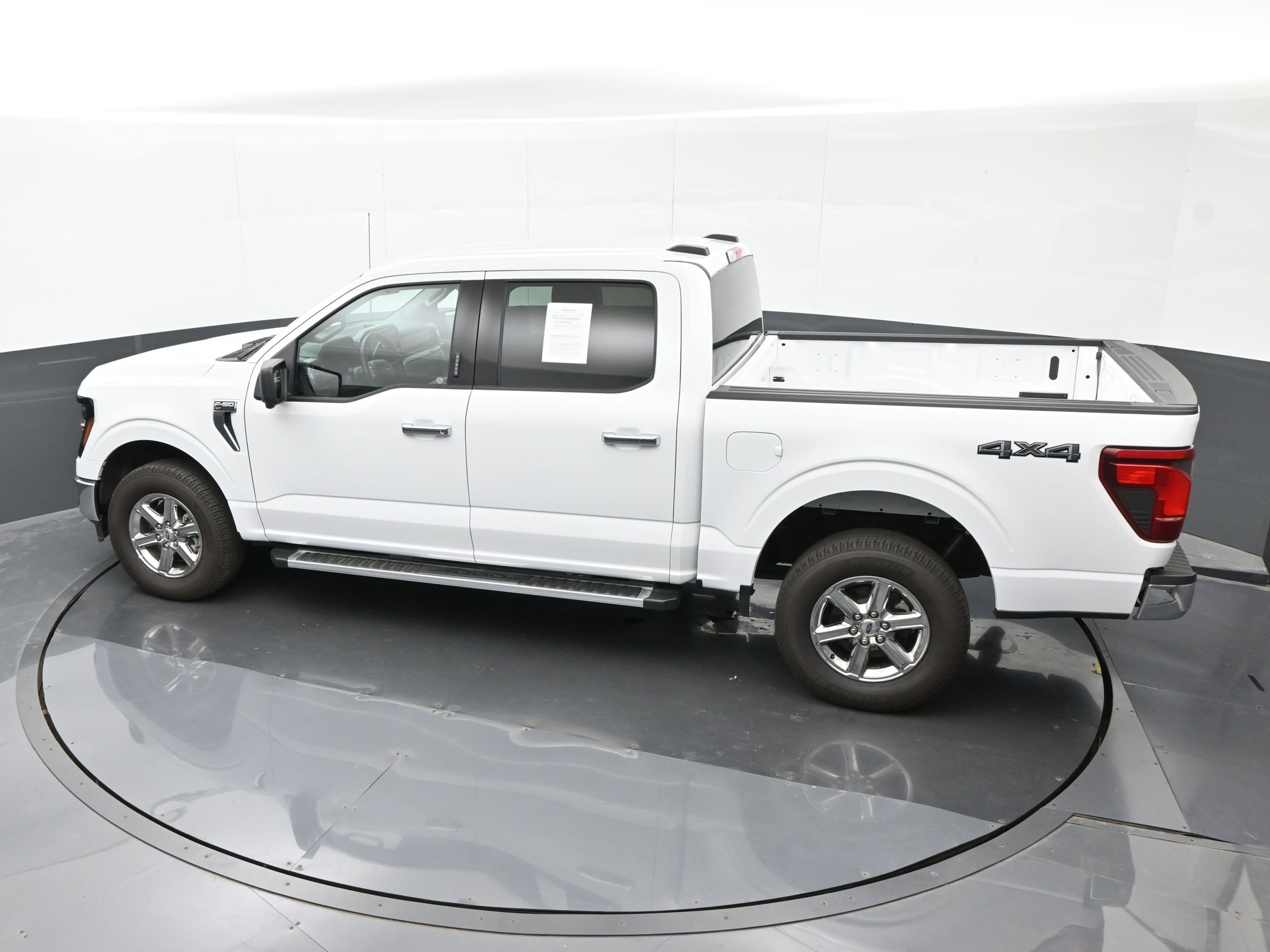 Used 2024 Ford F150 XLT image 33