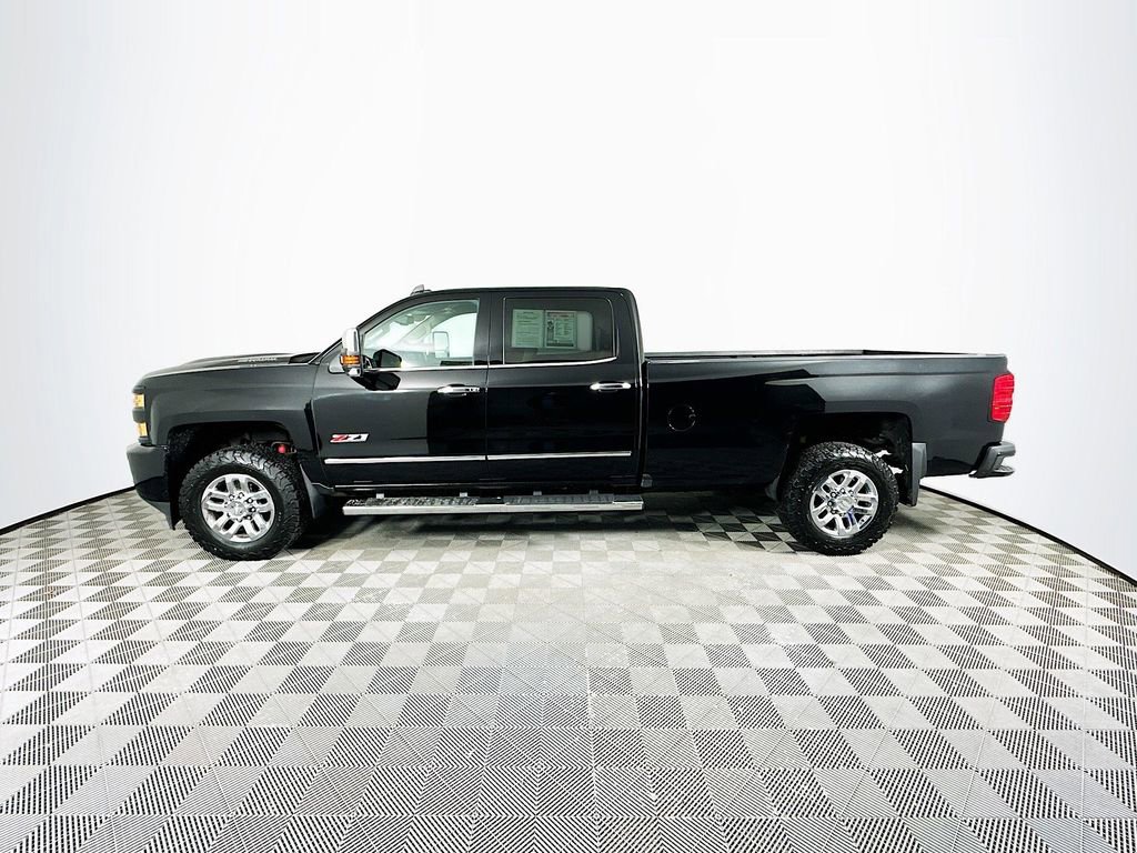 Used 2018 Chevrolet Silverado 3500 LTZ w/ Duramax Plus Package image 6
