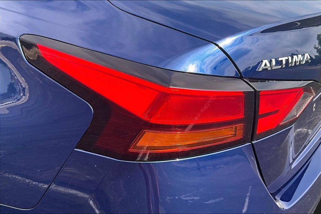 Used 2020 Nissan Altima 2.5 SR w/ Premium Package FWD image 28